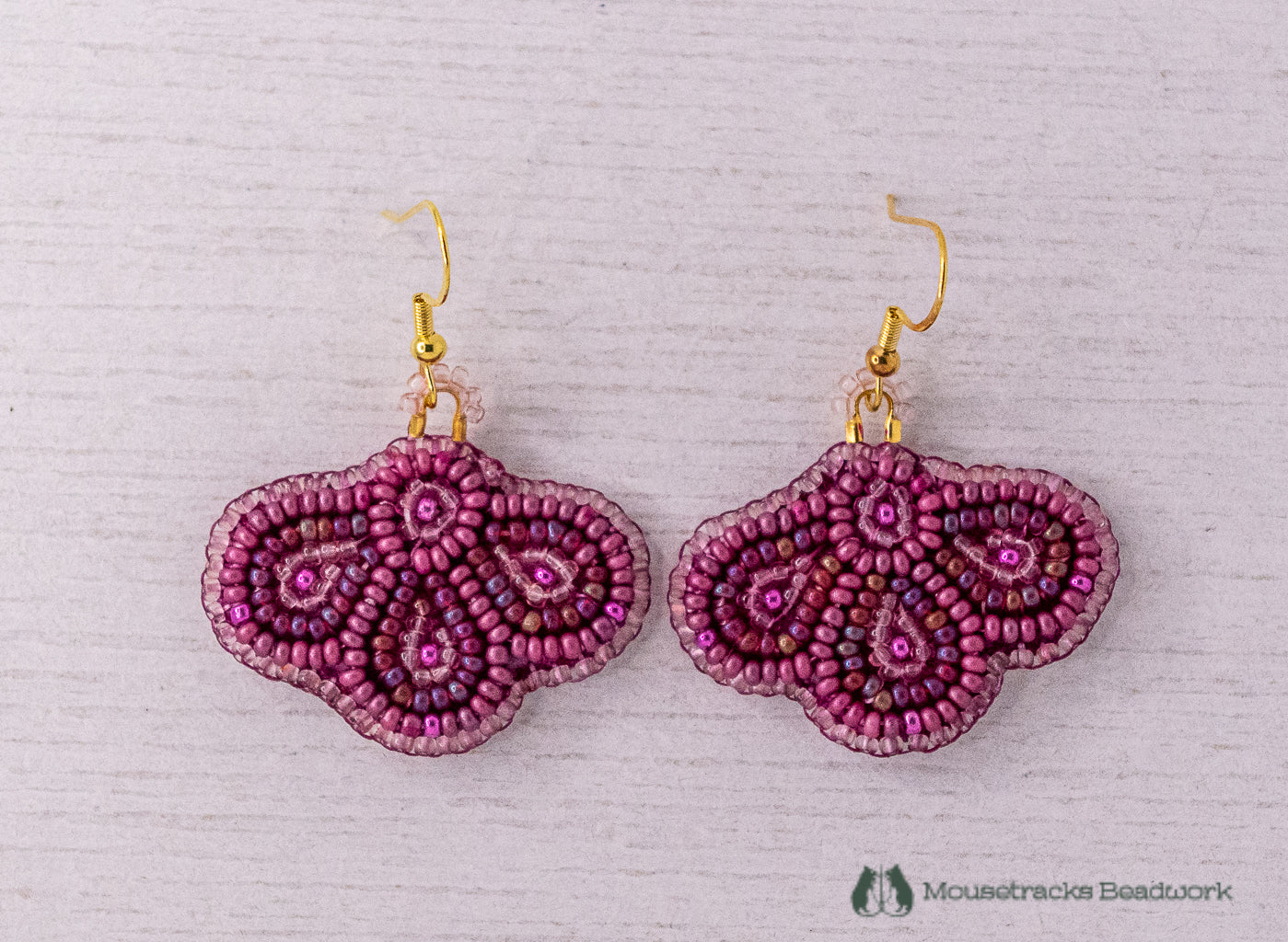 Beaded 3-petal Metis Pink Earrings