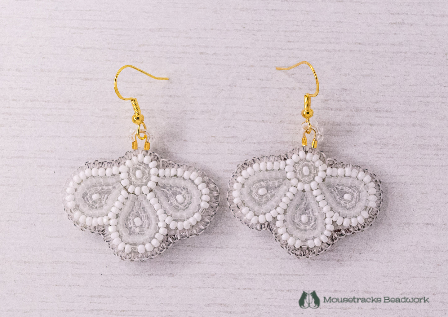 Beaded 3-petal Metis White Earrings