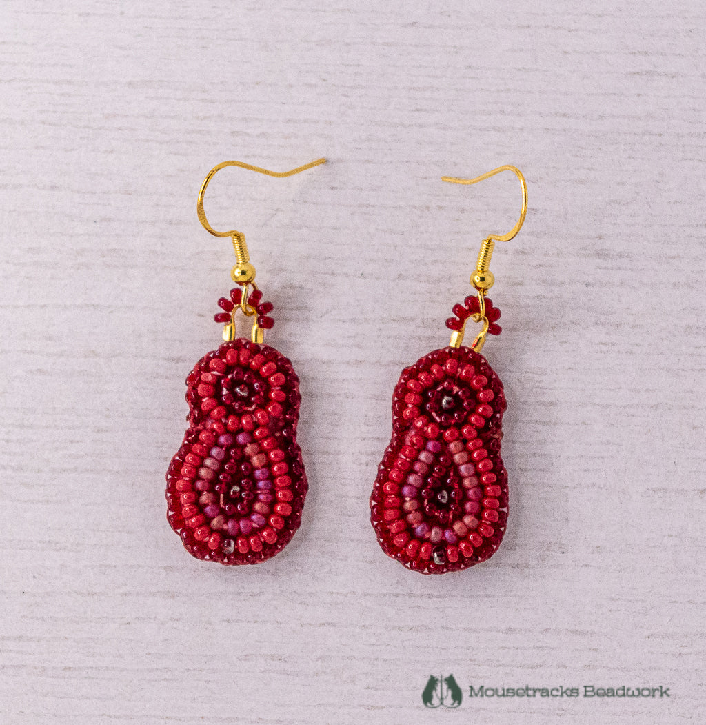 Beaded 1-petal Metis Red Earrings