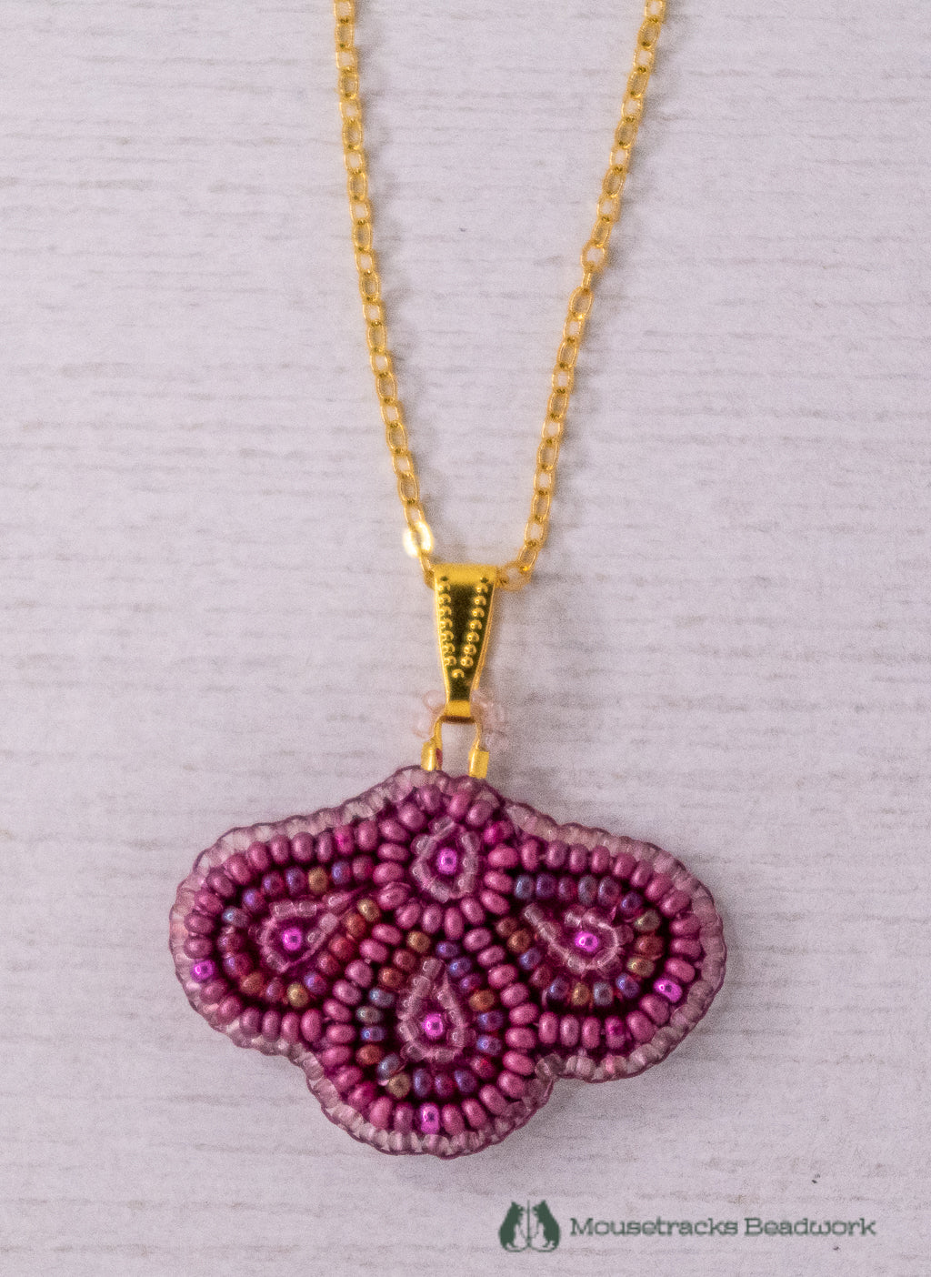 Beaded 3-petal Metis Pink Necklace